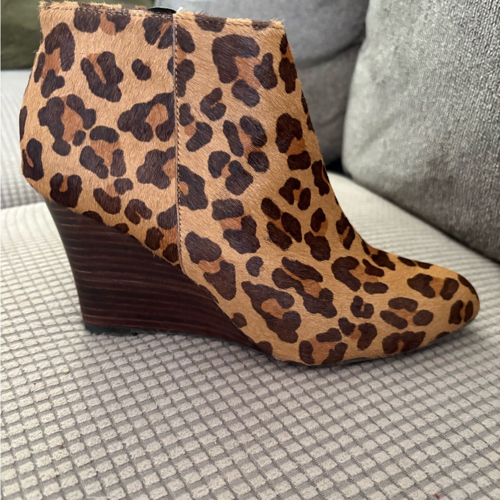 Adrienne Vittadini Leopard Haircalf Ankle Booties